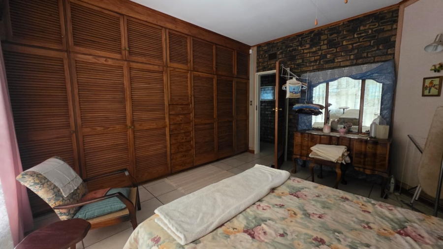 3 Bedroom Property for Sale in Hartbeesfontein North West